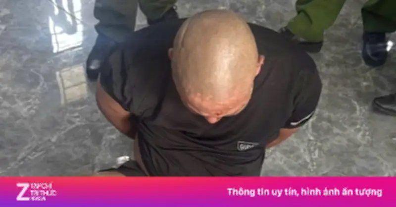Thanh niên xông vào trụ sở công an chém trọng thương đại úy