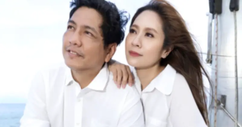 Thanh Thúy và Đức Thịnh kỷ niệm 18 năm ngày cưới bằng chuỗi giao lưu cùng sinh viên