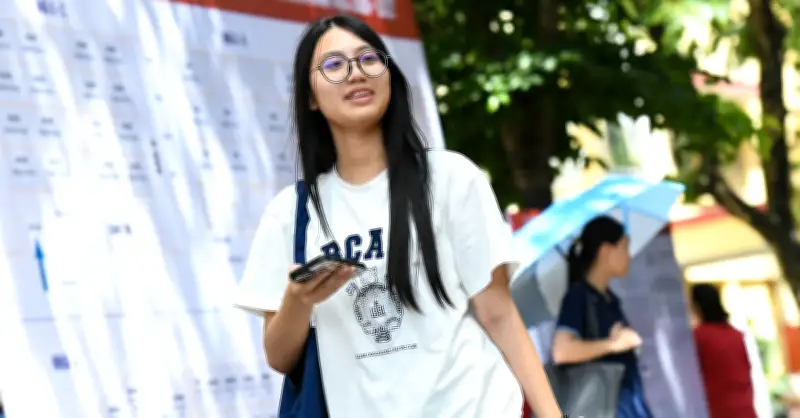 Đề thi lớp 10 chuyên Lịch sử trường THPT chuyên Khoa học Xã hội và Nhân văn
