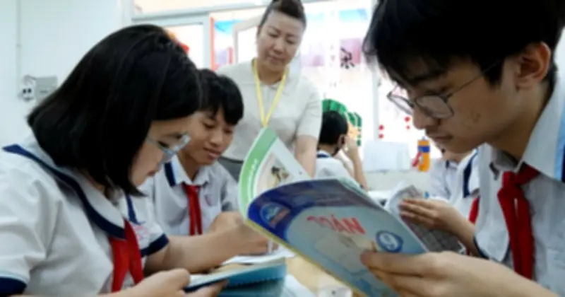 Đề thi lớp 10 TP.HCM: Môn Toán, Văn giữ ổn định, Tiếng Anh phân hóa phù hợp