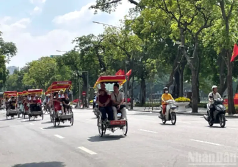 Thời tiết 28/5: Hà Nội nắng nóng gay gắt, chiều tối có mưa dông