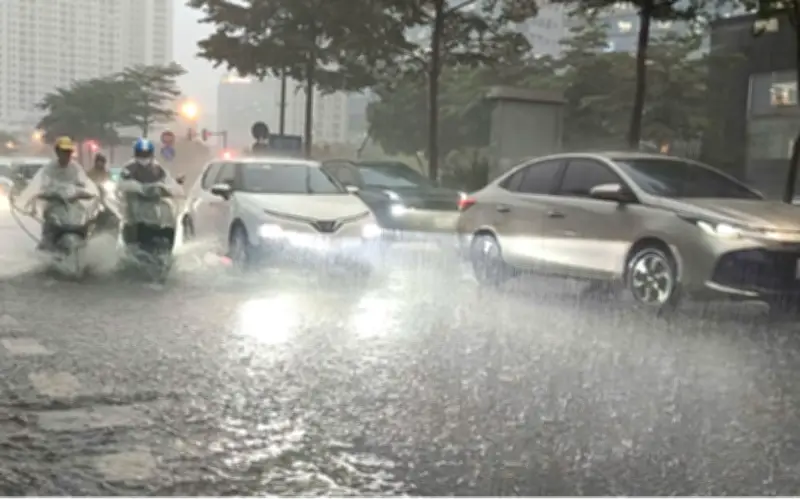 Thời tiết hôm nay 5/5: Bắc Bộ có mưa, trưa chiều hửng nắng, Nam Bộ ngày nắng