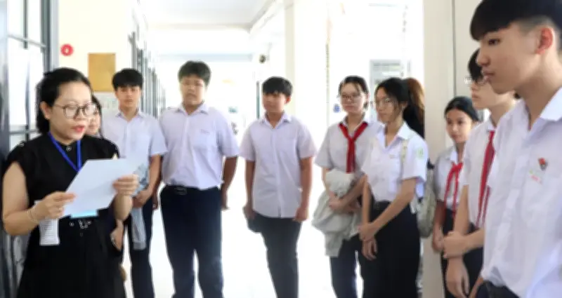 Đề thi vào lớp 10 môn Ngữ văn tỉnh Khánh Hòa năm 2026