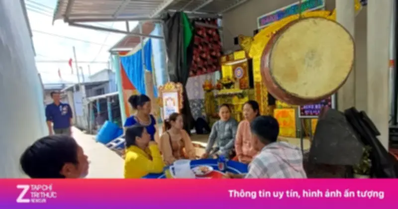 Thảm án Tây Ninh: Cha mẹ già nghẹn ngào đón thi thể con, cháu
