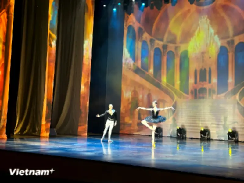 Thưởng thức ballet opera kinh điển do nghệ sỹ Belarus biểu diễn