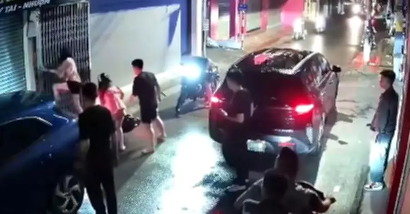 Thông tin bất ngờ vụ hai cô gái bị đuổi đánh trong đêm ở Hà Nội