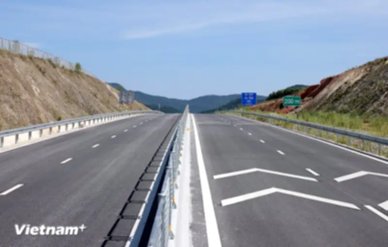 Thông xe toàn tuyến cao tốc từ Quy Nhơn đến Vân Phong từ 22h hôm nay