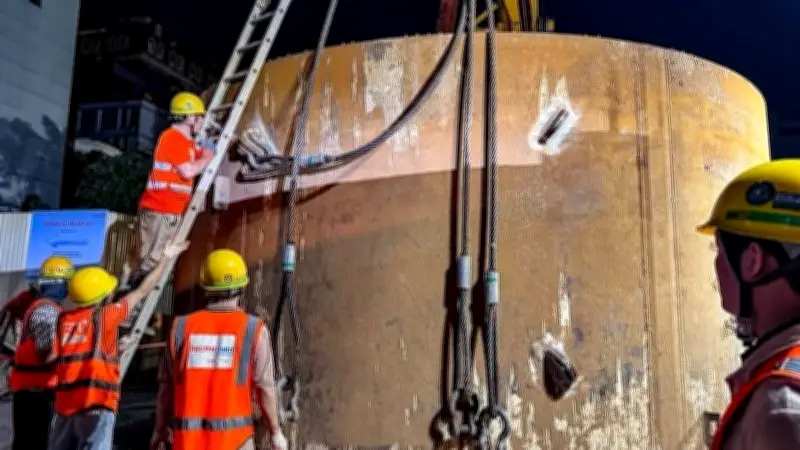 Tháo dỡ máy đào hầm TBM2 'Táo bạo' tại ga ngầm S12 dự án đường sắt Nhổn-Ga Hà Nội
