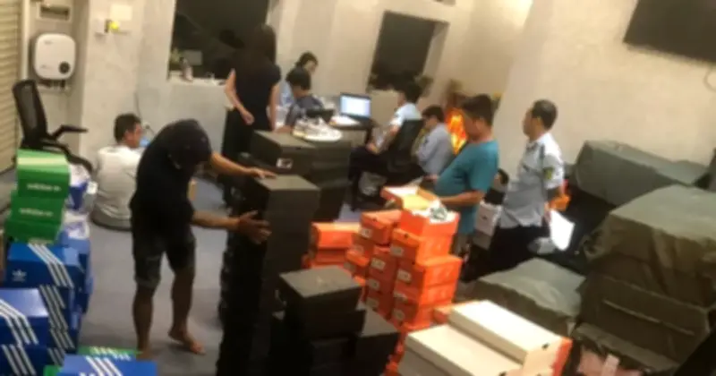 Thu lợi bất chính hơn 3,5 tỷ đồng nhờ bán giày giả qua Shopee