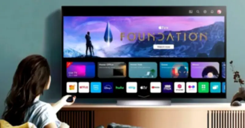 Tại sao bạn nên khởi động lại Smart TV mỗi tháng?