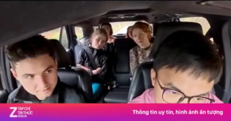 Tài xế taxi nói tiếng Anh như gió khiến khách Tây bật khóc khi chia tay