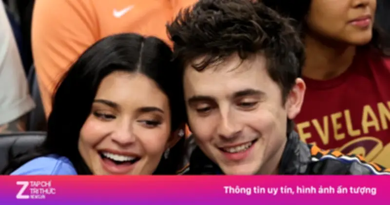 Timothée Chalamet và Kylie Jenner hôn nhau nồng nhiệt sau chiến thắng lịch sử của Knicks