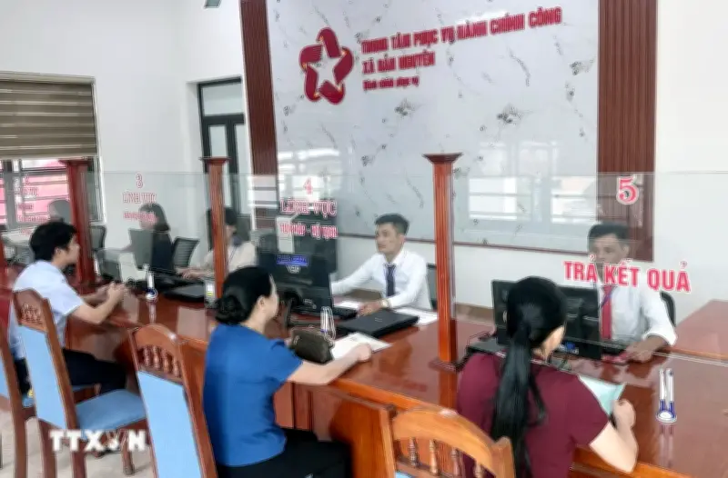 Tinh gọn bộ máy: Chuyển biến trong quy trình làm việc và thái độ phục vụ
