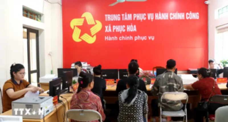 Tinh gọn bộ máy, gần dân để chính quyền mạnh hơn