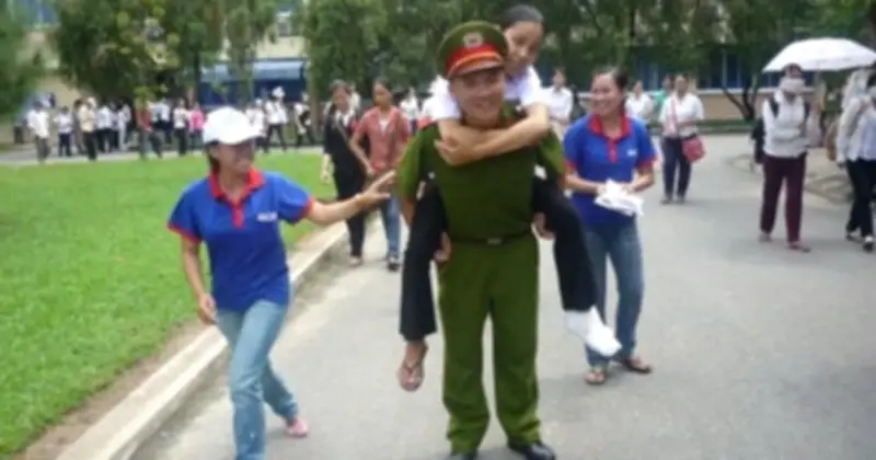 Tiếp sức mùa thi: Ký ức thanh xuân của cựu sinh viên 4 mùa tình nguyện