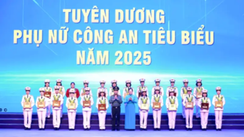 Tôn vinh phụ nữ Công an nhân dân: Tỏa sáng niềm tin từ nhân dân