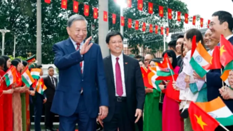 Tổng Bí thư, Chủ tịch nước Tô Lâm gặp gỡ cộng đồng người Việt tại Ấn Độ