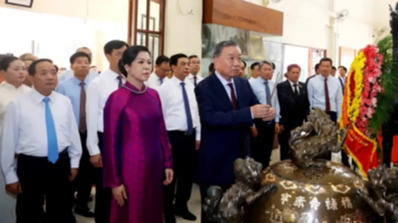 Tổng Bí thư, Chủ tịch nước Tô Lâm thăm Khu di tích Chủ tịch Hồ Chí Minh tại Thái Lan
