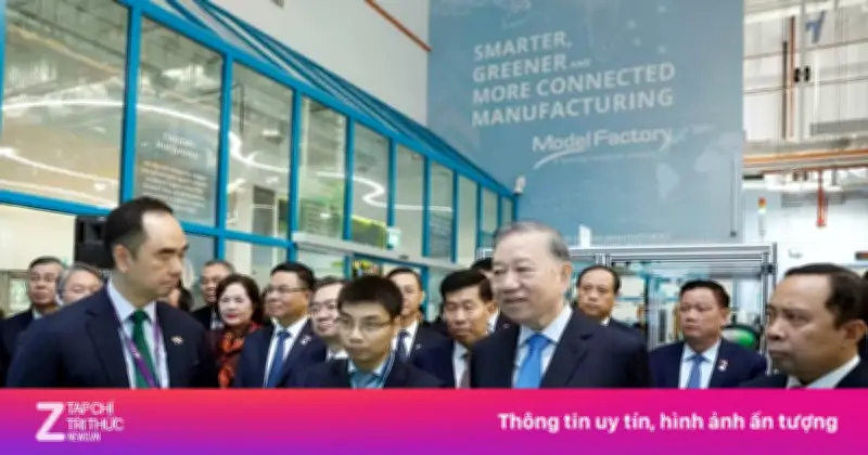 Tổng Bí thư, Chủ tịch nước Tô Lâm thăm Nhà máy mẫu công nghệ sản xuất tiên tiến Singapore