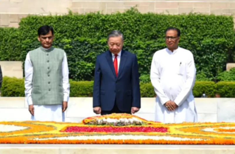 Tổng Bí thư, Chủ tịch nước Tô Lâm thành kính tưởng nhớ Mahatma Gandhi
