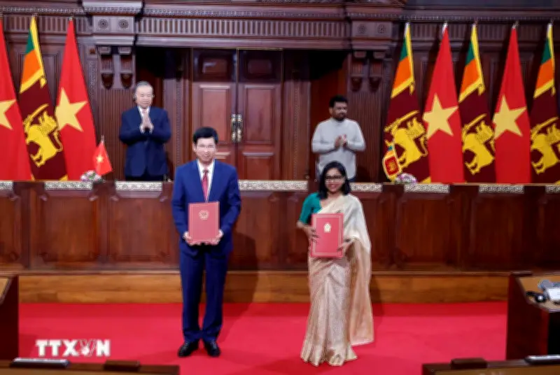 Tổng Bí thư, Chủ tịch nước Tô Lâm và Tổng thống Sri Lanka chứng kiến lễ trao văn kiện hợp tác