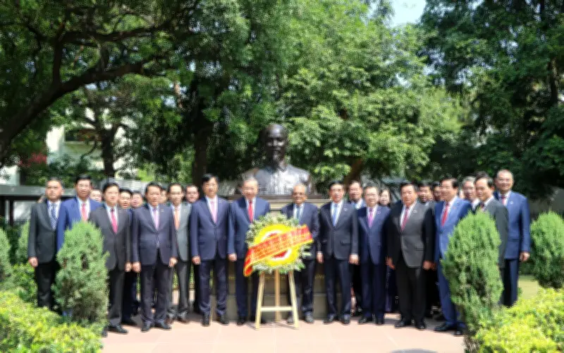 Tổng Bí thư, Chủ tịch nước Tô Lâm viếng tượng Chủ tịch Hồ Chí Minh tại Ấn Độ