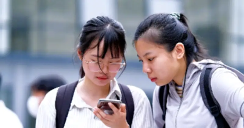Tổng Bí thư Tô Lâm: Thi lớp 10 căng thẳng hơn thi đại học, cần khắc phục