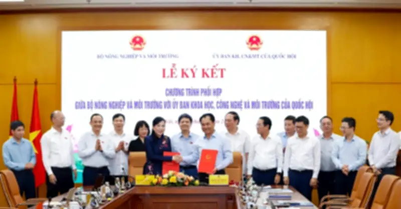 Tăng cường phối hợp giữa Ủy ban KHCN và Bộ NN&MT