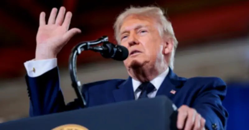 Tổng thống Trump triệu tập họp khẩn về Iran, cân nhắc tấn công quân sự
