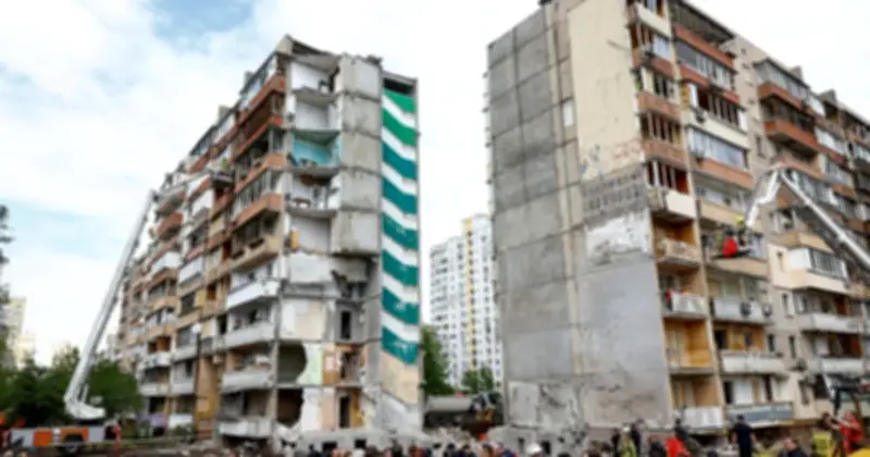 Tổng thống Ukraine kêu gọi đồng minh siết trừng phạt Nga sau vụ tấn công chung cư