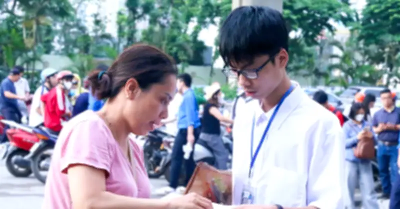 Đề toán vòng 2 thi lớp 10 trường THPT chuyên KHTN Hà Nội năm 2026