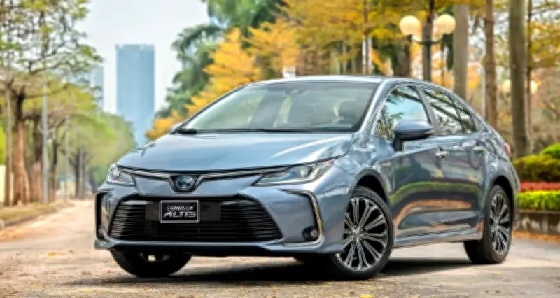 Top 10 xe bán chậm tháng 4: Toyota Corolla Altis chỉ bán được 1 chiếc