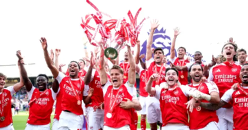 Tottenham trụ hạng ngoạn mục, đẩy West Ham xuống hạng Ngoại hạng Anh