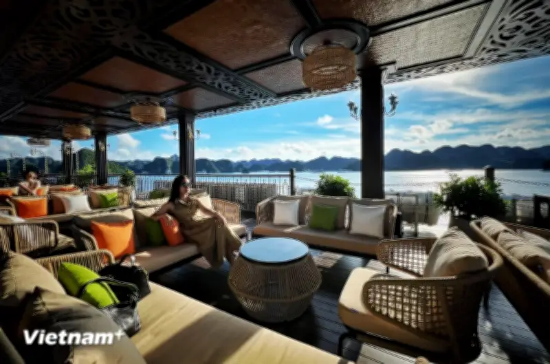 Tour du thuyền vịnh Hạ Long lọt top trải nghiệm hàng đầu thế giới