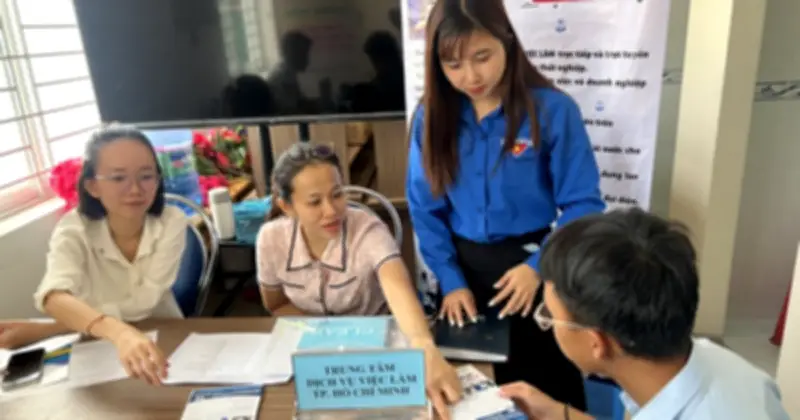 TP.HCM: Lao động phổ thông dẫn đầu nhu cầu tuyển dụng tháng 4/2026