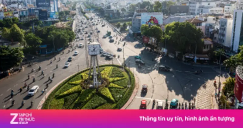 TP.HCM thí điểm đèn tín hiệu tại vòng xoay Điện Biên Phủ, người dân còn bỡ ngỡ