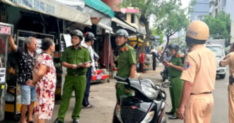 TP.HCM: Xử lý gần 33.000 vụ lấn chiếm vỉa hè, thu phạt gần 29 tỉ đồng