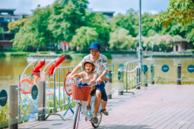 Để trẻ được chậm lại giữa thế giới quá nhanh: Gieo trải nghiệm thật, gặt hạnh phúc thật