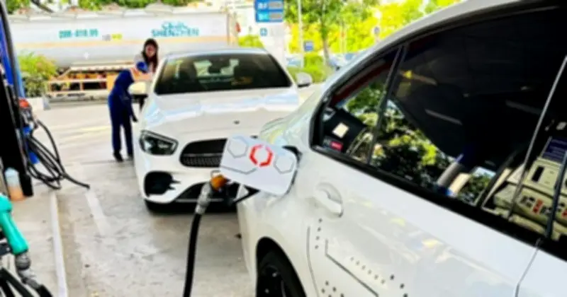 Trải nghiệm xăng E10: 'Bốc' không thua A95, động cơ mát hơn