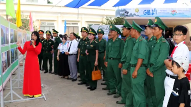 Triển lãm 'Gia Lai - Từ đại ngàn đến biển xanh' thu hút du khách
