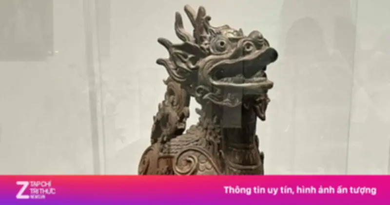 Triển lãm 'Sắc màu văn hóa': Chiêm ngưỡng bảo vật quốc gia và cổ vật quý