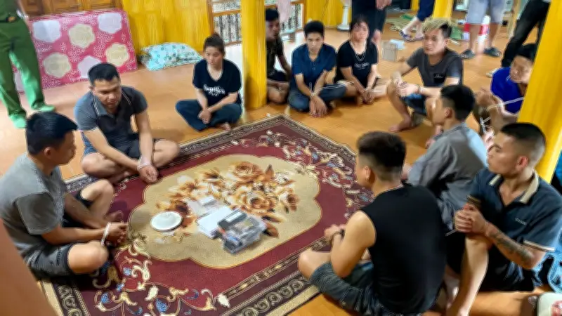 Triệt xóa tụ điểm đánh bạc quy mô lớn tại Tuyên Quang, bắt 15 đối tượng
