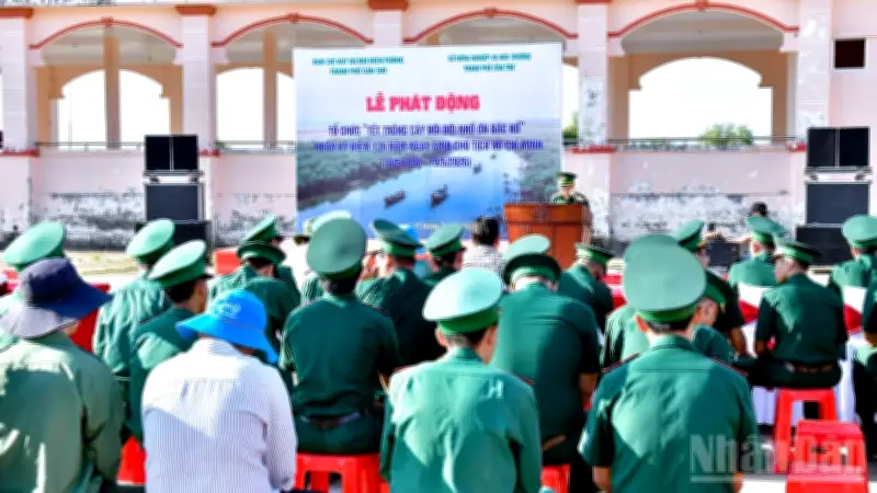Trồng 17ha rừng phòng hộ ven biển tại Cần Thơ ứng phó biến đổi khí hậu