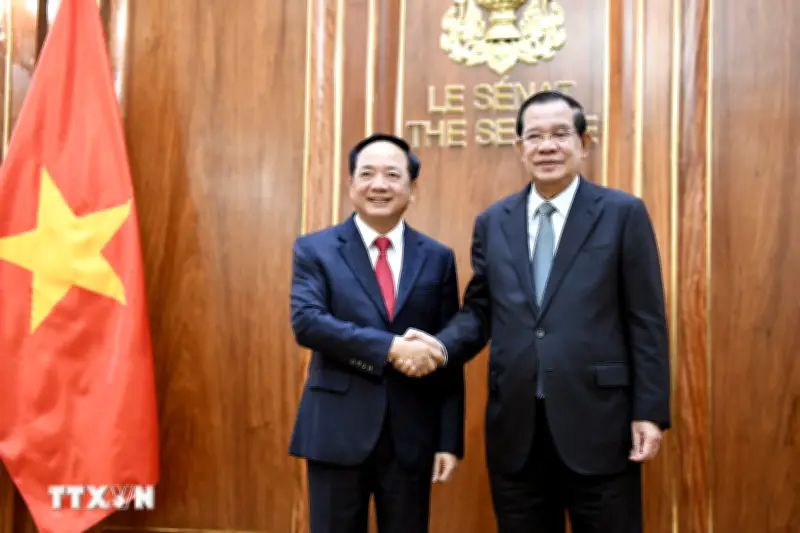 Trưởng Ban Tuyên giáo và Dân vận Trung ương thăm và làm việc tại Campuchia