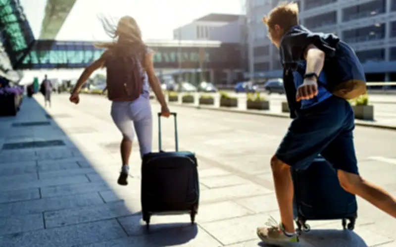 Trào lưu 'Airport Theory' gây tranh cãi: Đến sân bay sát giờ bay liệu có khôn ngoan?