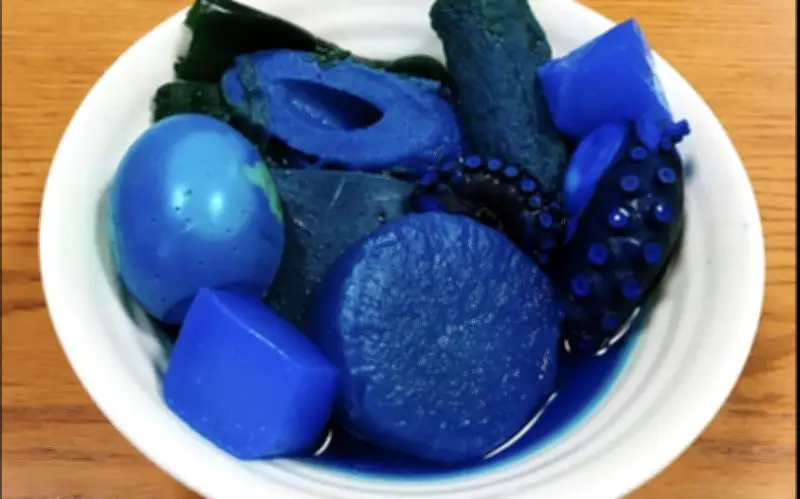 Trào lưu 'one color food challenge': Khi mạng xã hội biến ăn uống thành thử thách cực đoan