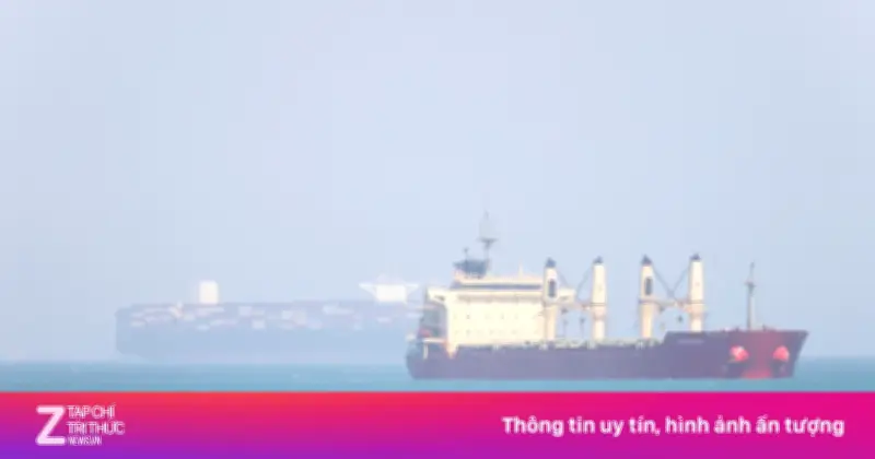 Tàu chở dầu Trung Quốc bị tấn công trên eo biển Hormuz