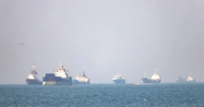 Tàu Hàn Quốc bốc cháy ở eo biển Hormuz, Seoul kiểm tra khả năng bị tấn công