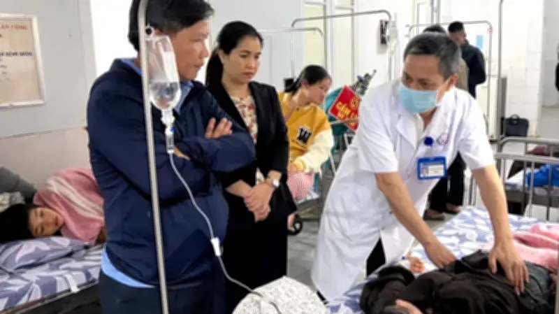 Vụ ngộ độc bánh mì ở Quảng Trị: 46 người nhập viện, sức khỏe tạm ổn
