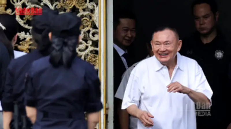 Video: Cựu Thủ tướng Thái Lan Thaksin Shinawatra được thả tự do